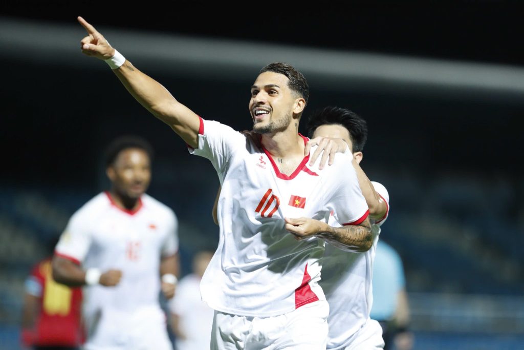 OK9 - Đỗ Hoàng Hên và giấc mơ vàng ASEAN Cup 4 OK9 - Đỗ Hoàng Hên và giấc mơ vàng ASEAN Cup